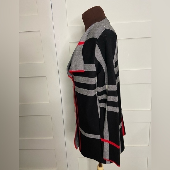 ALISON Sheri Button Cardigan Black, Gray, Red Size Medium - Picture 5 of 11